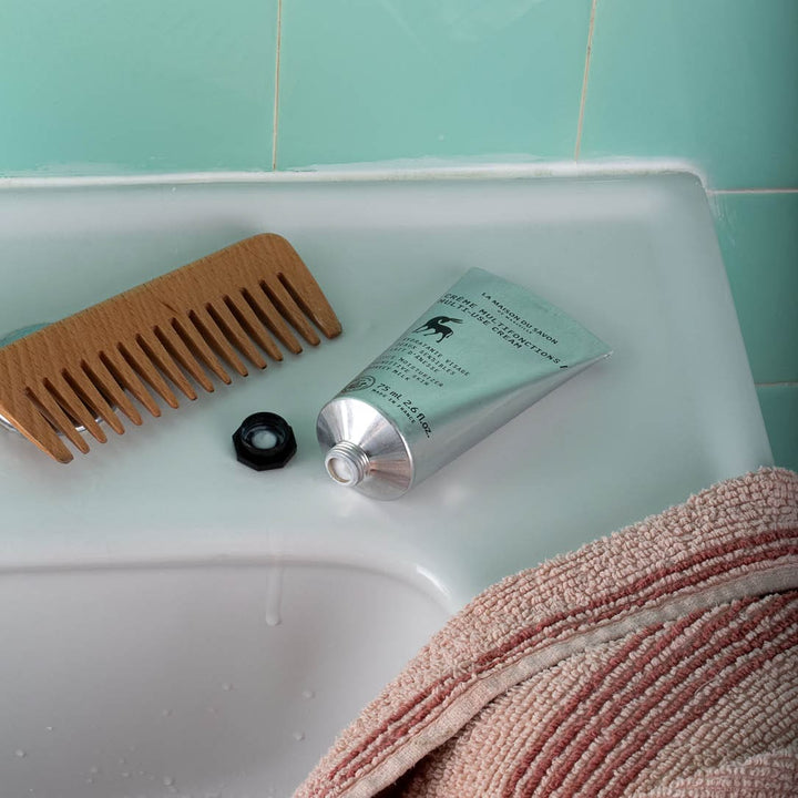 Lifestyle bis Multifunktionale feuchtigkeitsspendende Gesichtscreme mit Eselsmilch – 75 ml | La Maison du Savon de Marseille