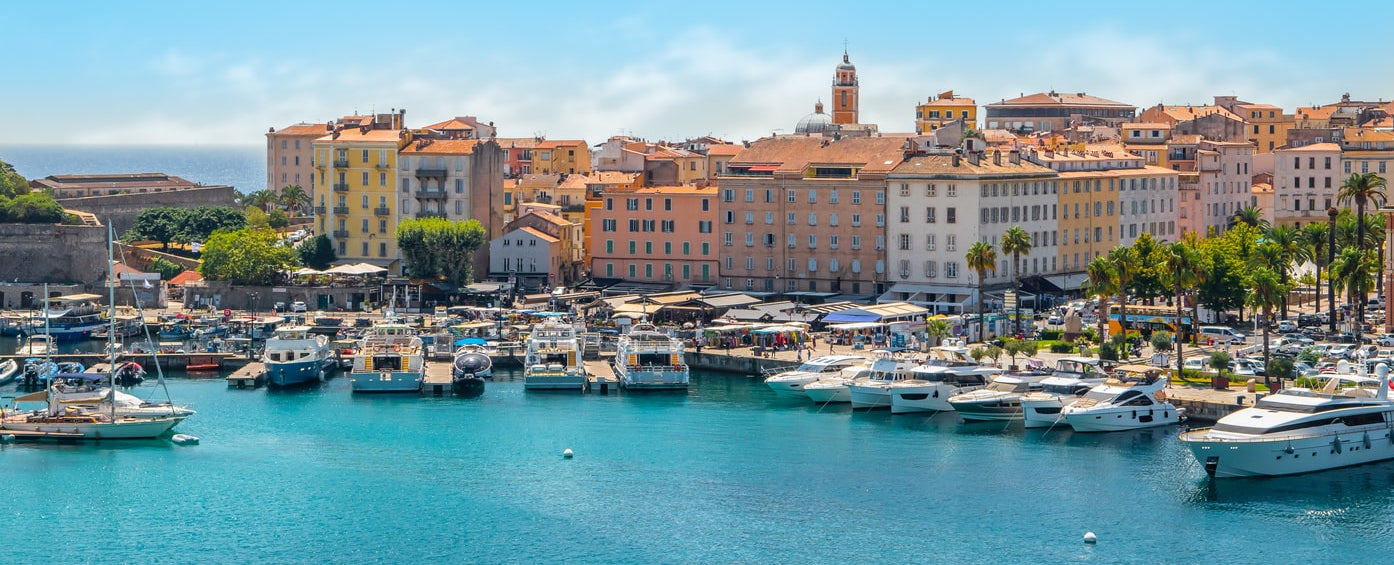 Ajaccio_boutique_port