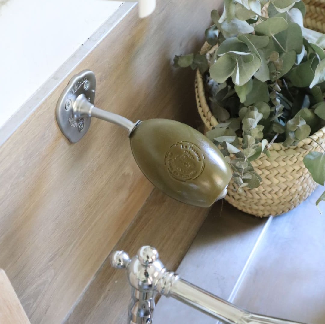 Jabonera vintage de latón